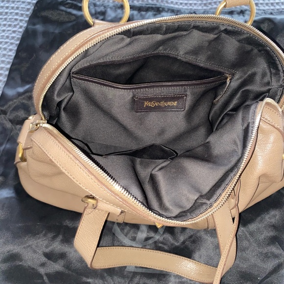 Yves Saint-laurent Handbag Muse - Picture 4 of 6